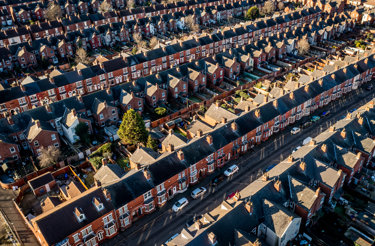 arial-photo-of-uk-houses