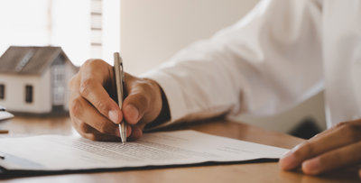 letting-agent-writing-contract