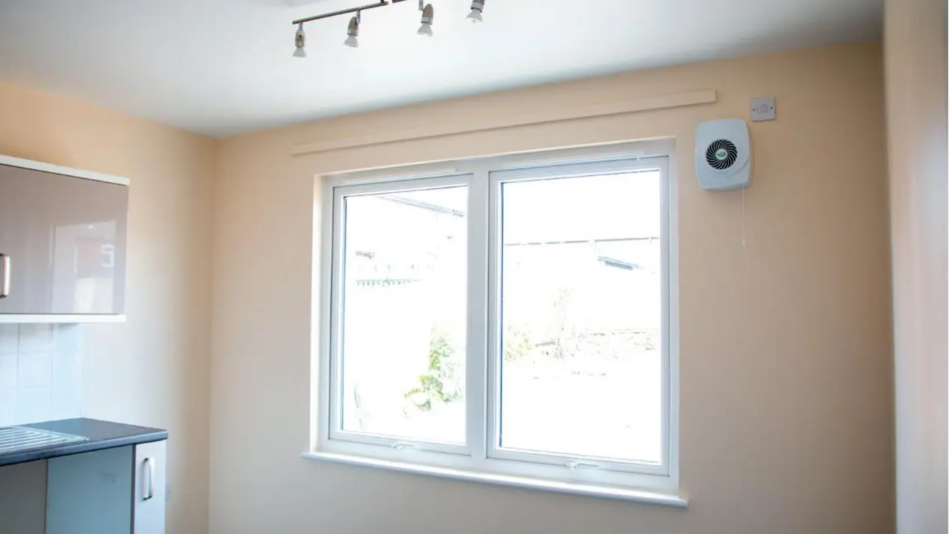 how-to-install-extractor-fan