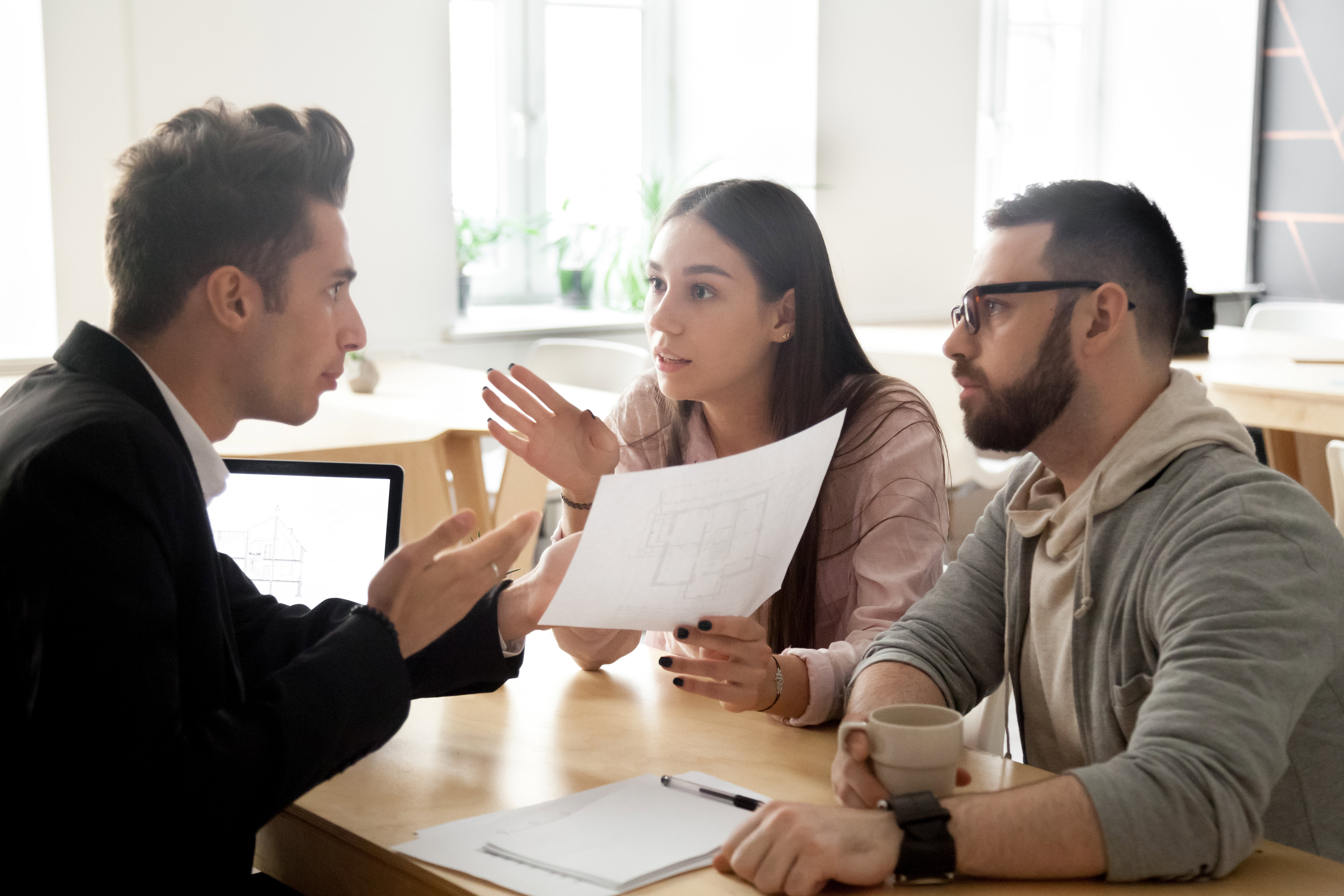 tenants-complaining-to-letting-agent